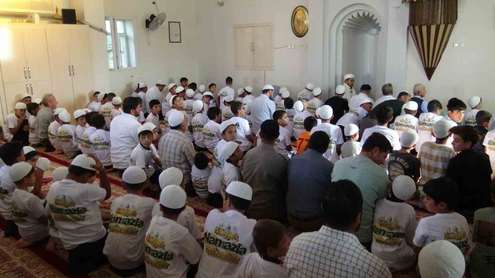 Gercüş'te 'Hayat Namazla Güzeldir' programının finali düzenlendi