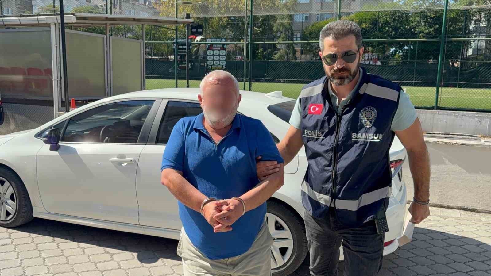 Marketten aldığı ürünleri satın almış gibi iade etmek istedi, bıçak çekip 7 bin lira gasp etti