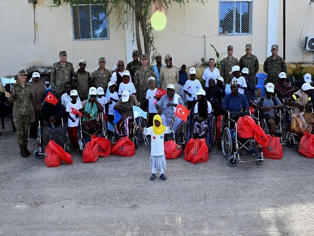 MSB, Somali'de ihtiyaç sahibi gazi ve ailelerine destek oldu