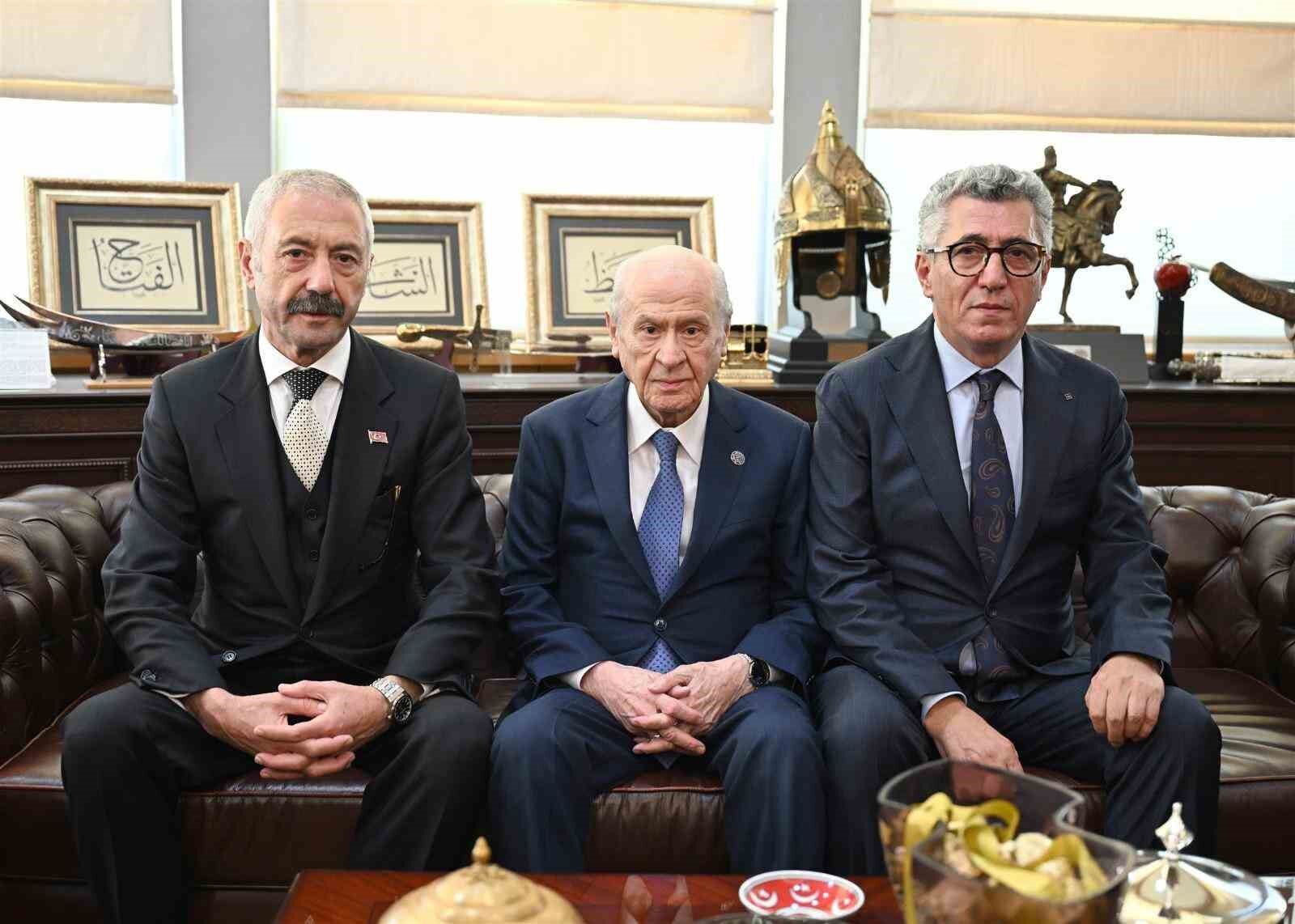 Sarallar ve Şahinler ailelerinden MHP Lideri Bahçeli'ye ziyaret