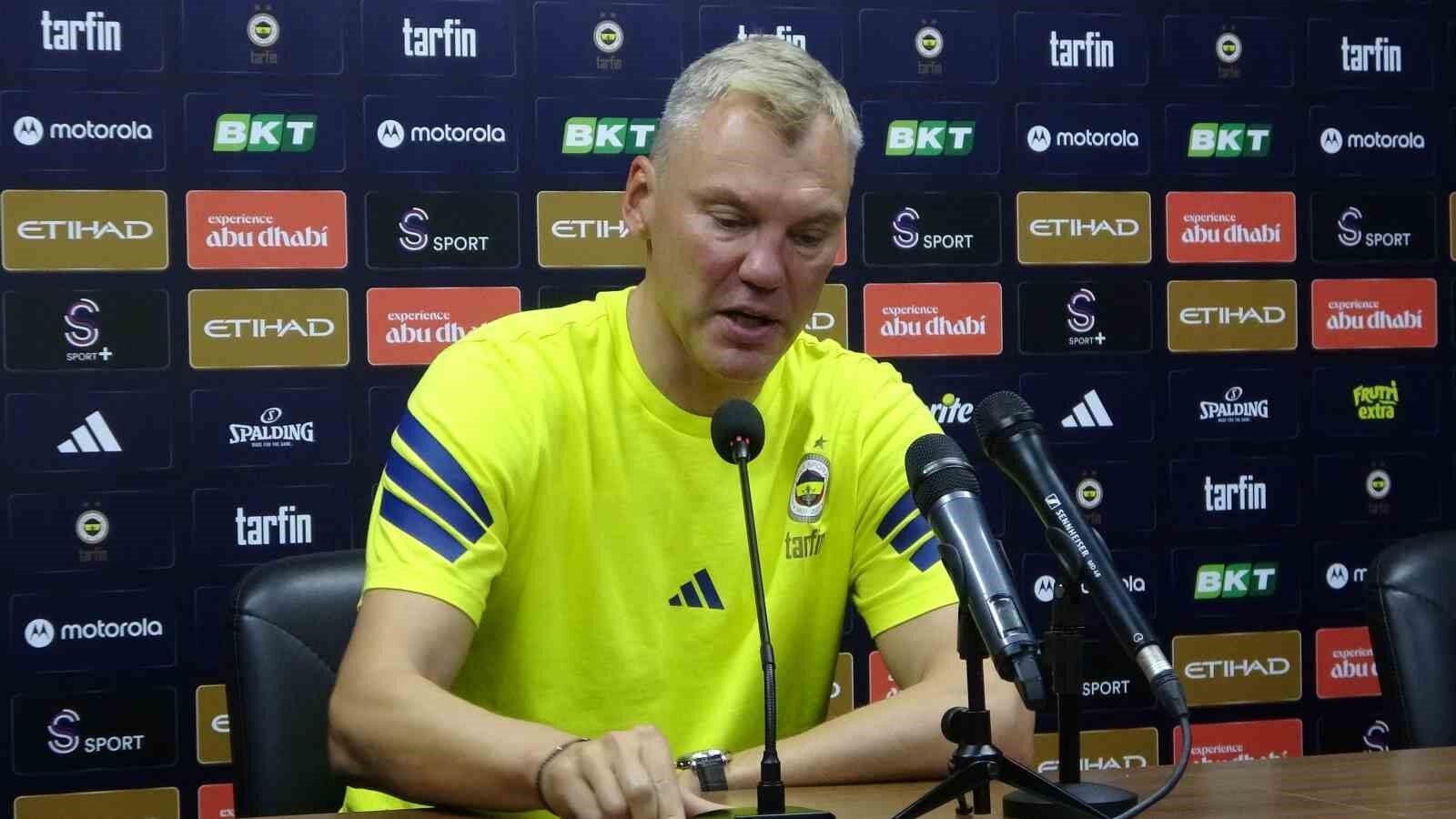Sarunas Jasikevicius: 'Bahçeşehir Koleji maçından sonra takım olarak iyi reaksiyon verdik'