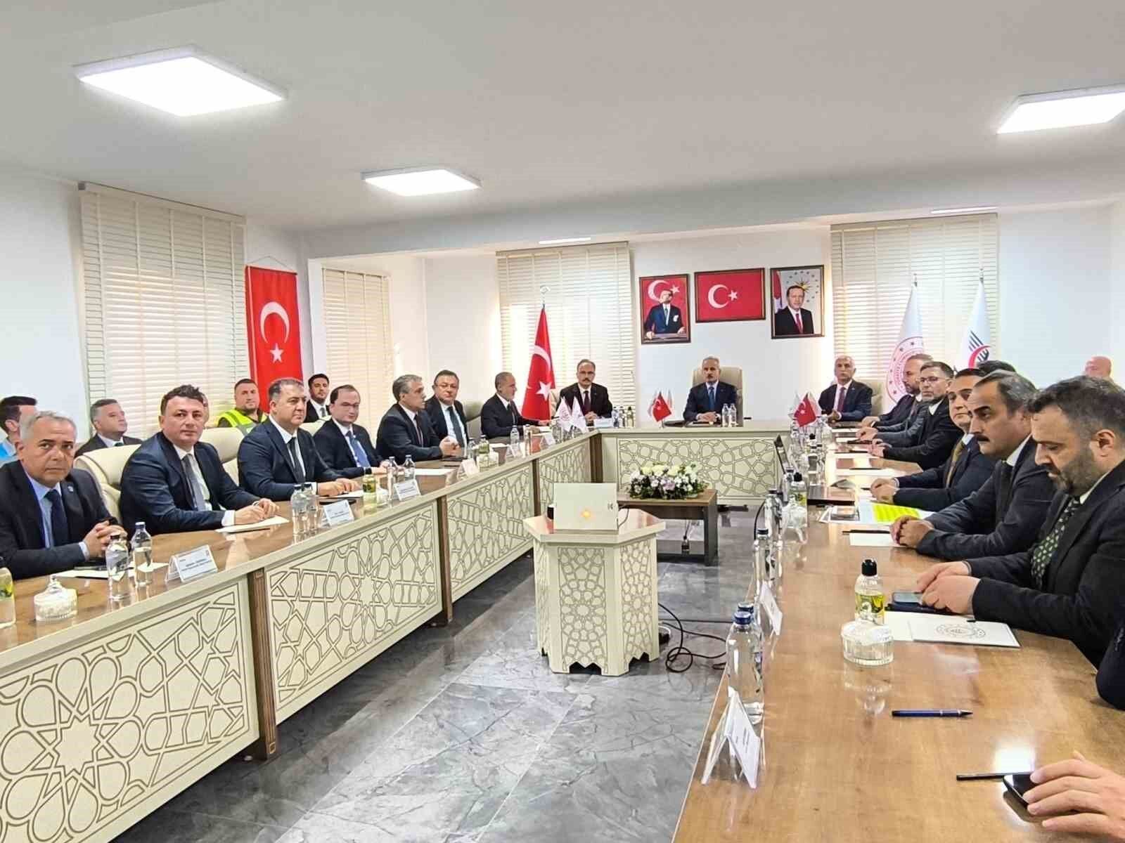 Siirt-Kurtalan demir yolu hattında fiziki gerçekleşme yüzde 30'u aştı: 2030 hedefine bir adım daha yaklaştı