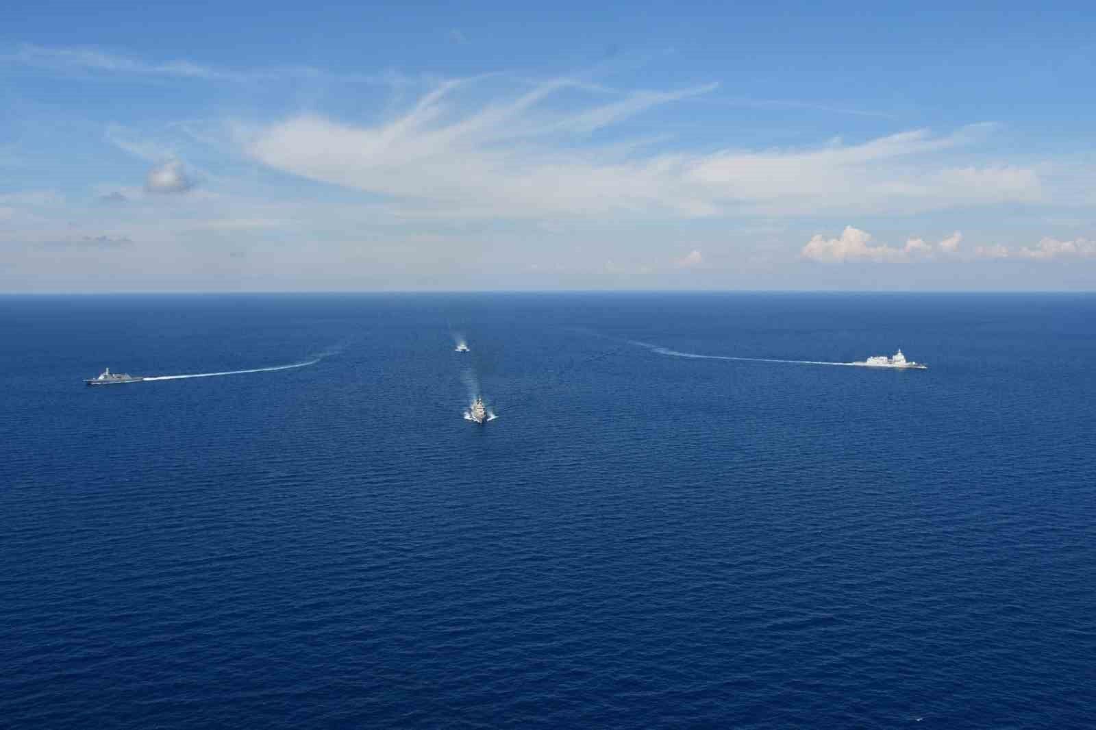 TCG Burgazada korveti NATO Daimî Deniz Görev Grubu-2'ye katıldı