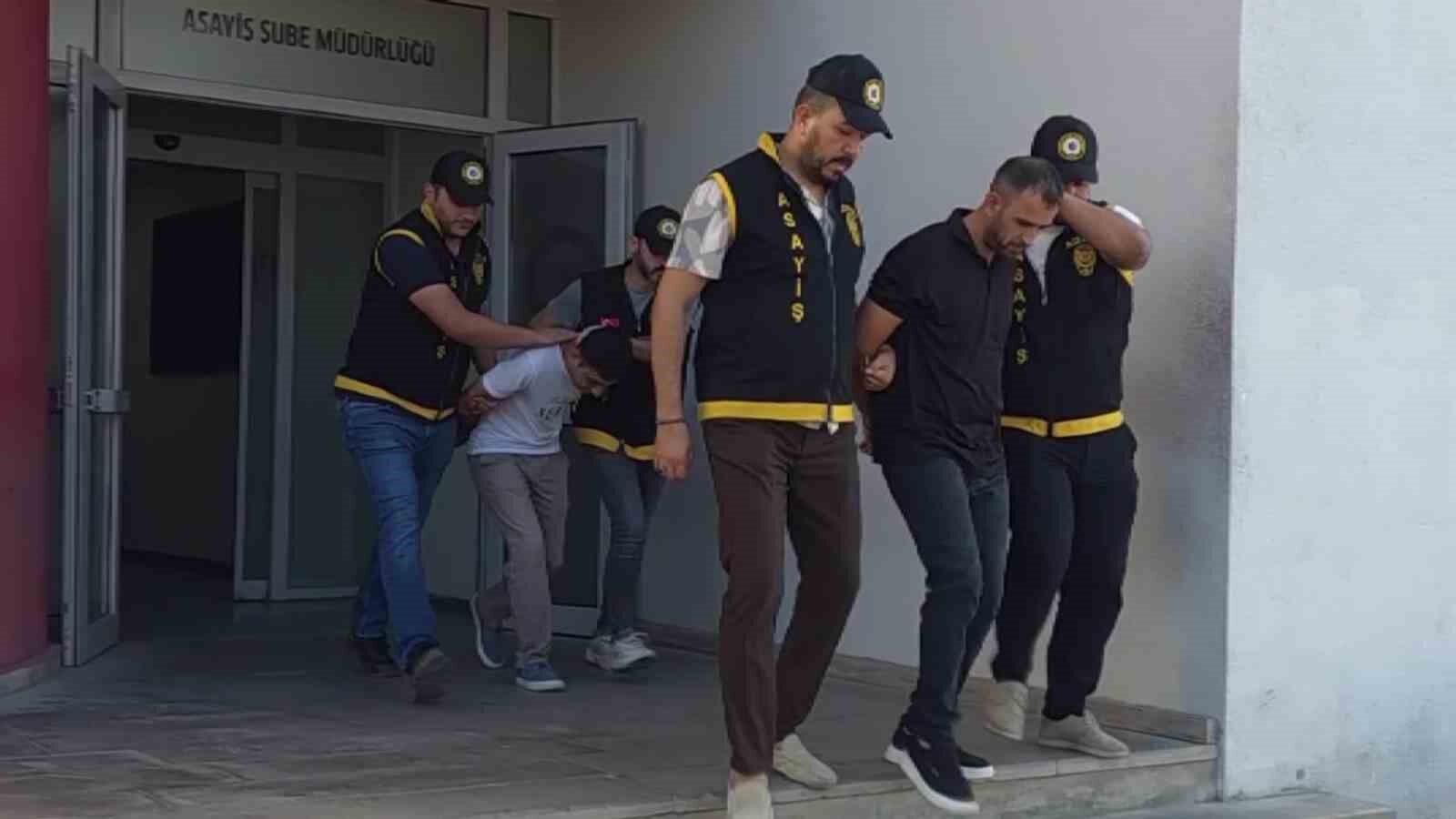 Adana'da 25 yıla kadar hapis cezasıyla aranan hükümlüler şafak operasyonuyla yakalandı