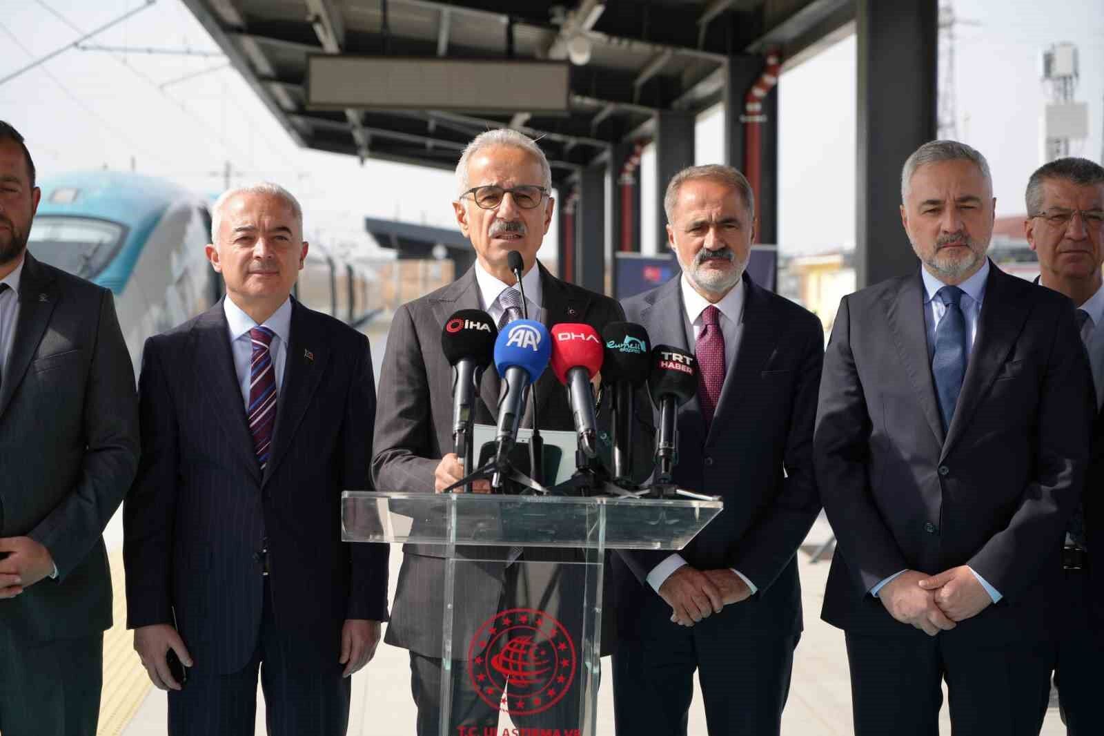 Asya'dan Avrupa'ya uzanan hızlı tren yolu açılıyor