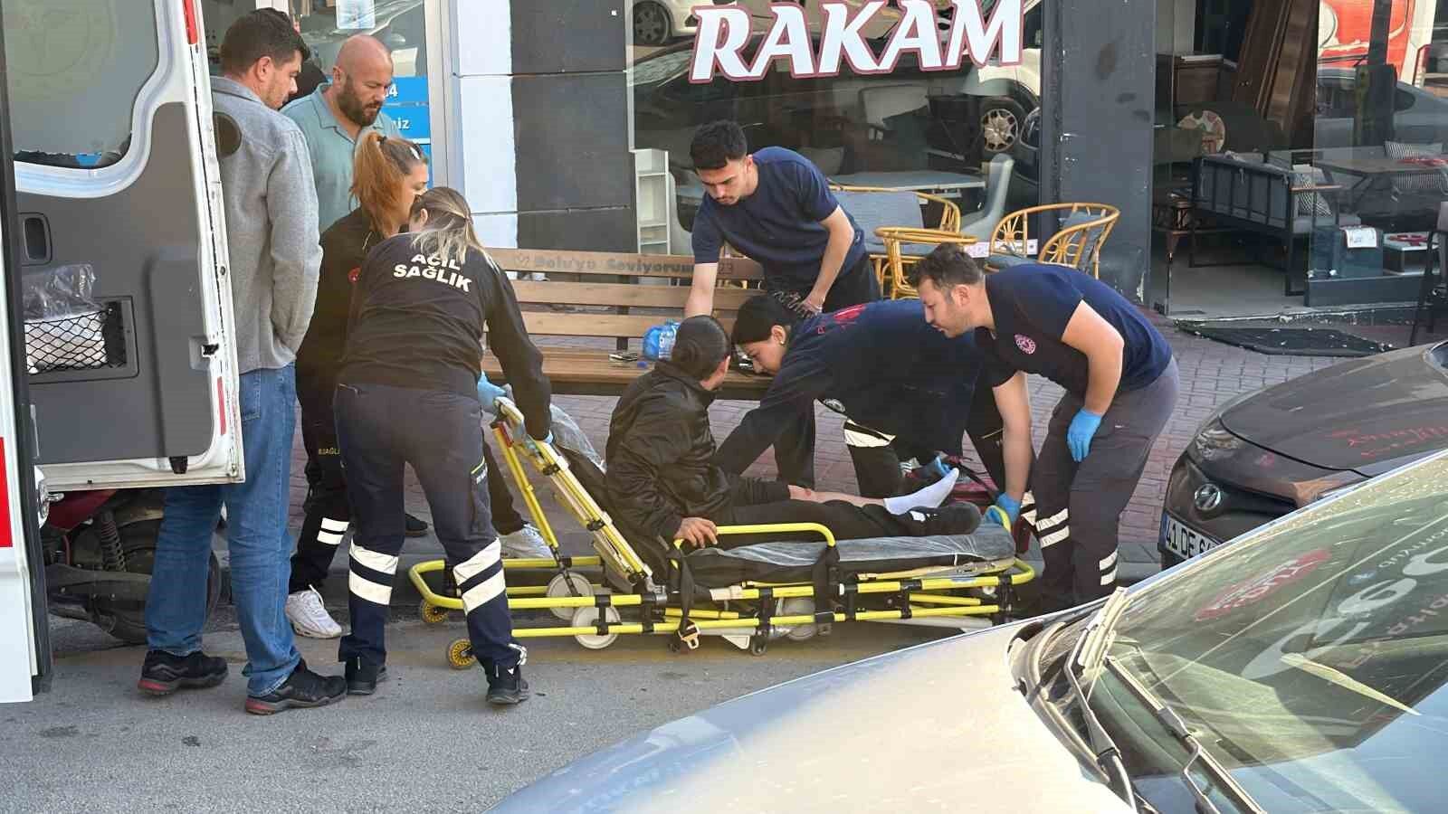 Bolu'da kavşakta yol vermeyen otomobil kazaya neden oldu