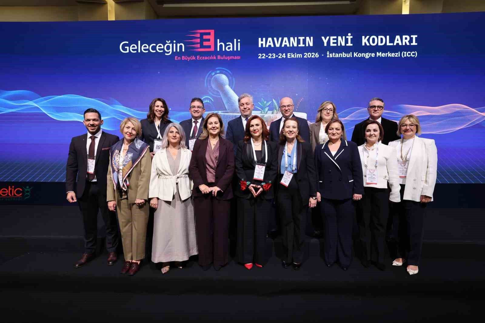 Eczacılar İstanbul'da Geleceğin E Hali Kongresi'nde buluştu