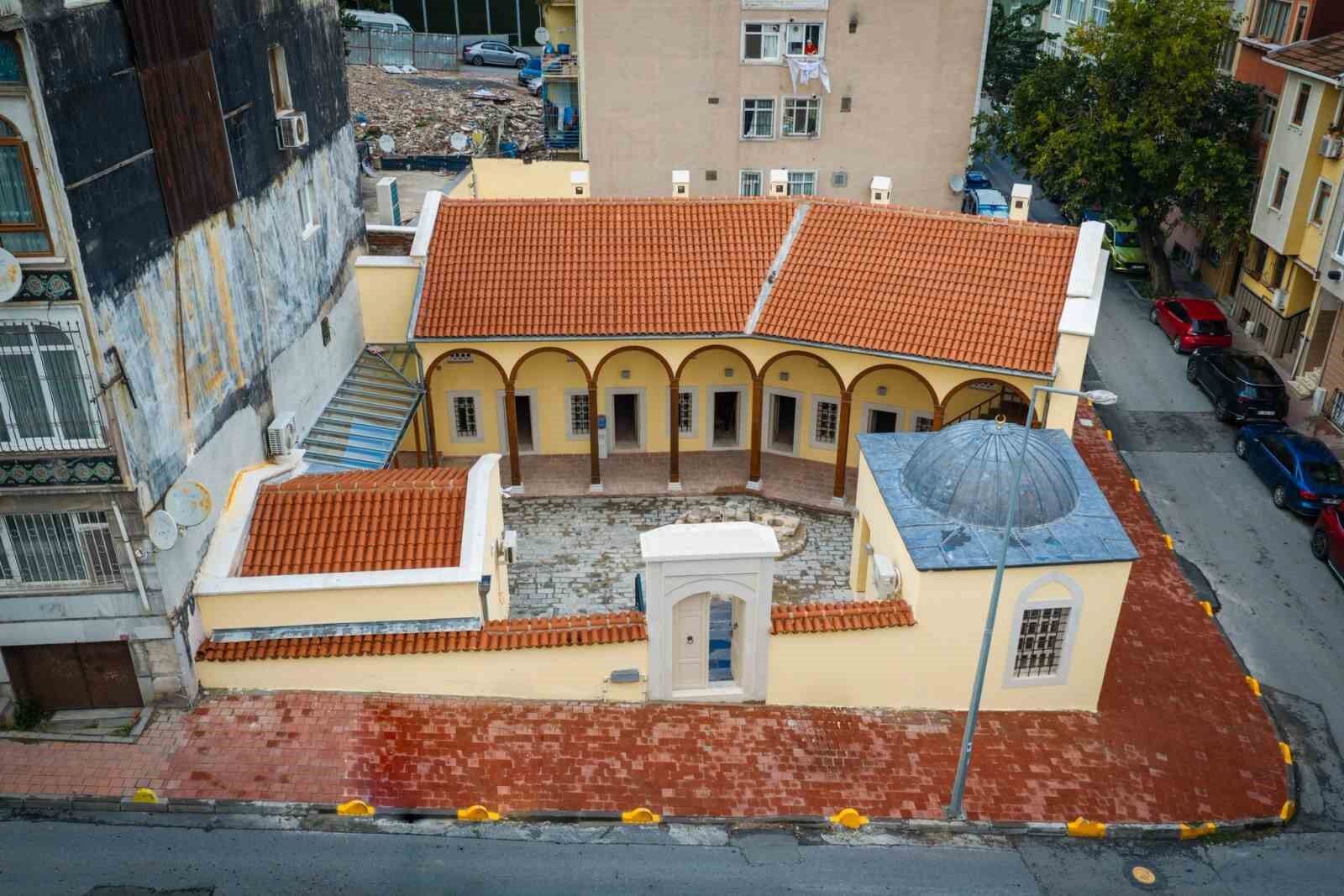 Fatih'te kayıp bir tarihî eser aslına uygun olarak yeniden ihya edildi