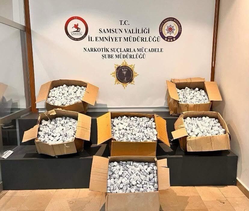 Samsun'da 273 bin 300 uyuşturucu hap ele geçirildi