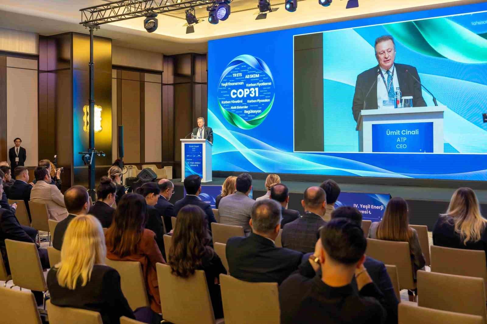 Yeşil Enerji Zirvesi'nde enerji, karbon ve finansmanın geleceği konuşuldu